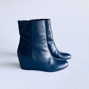 Vince Black Genuine Leather Ankle Wedge Boots size 7